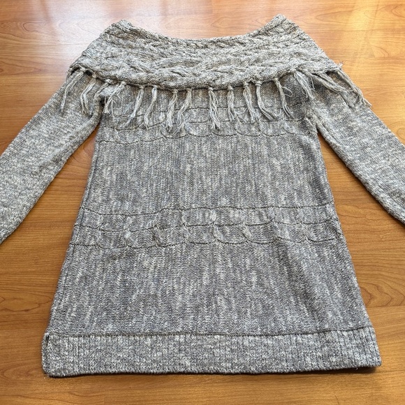 INC International Concepts Women’s Gray Fringe Knit Tunic Sweater Size L - Picture 8 of 9